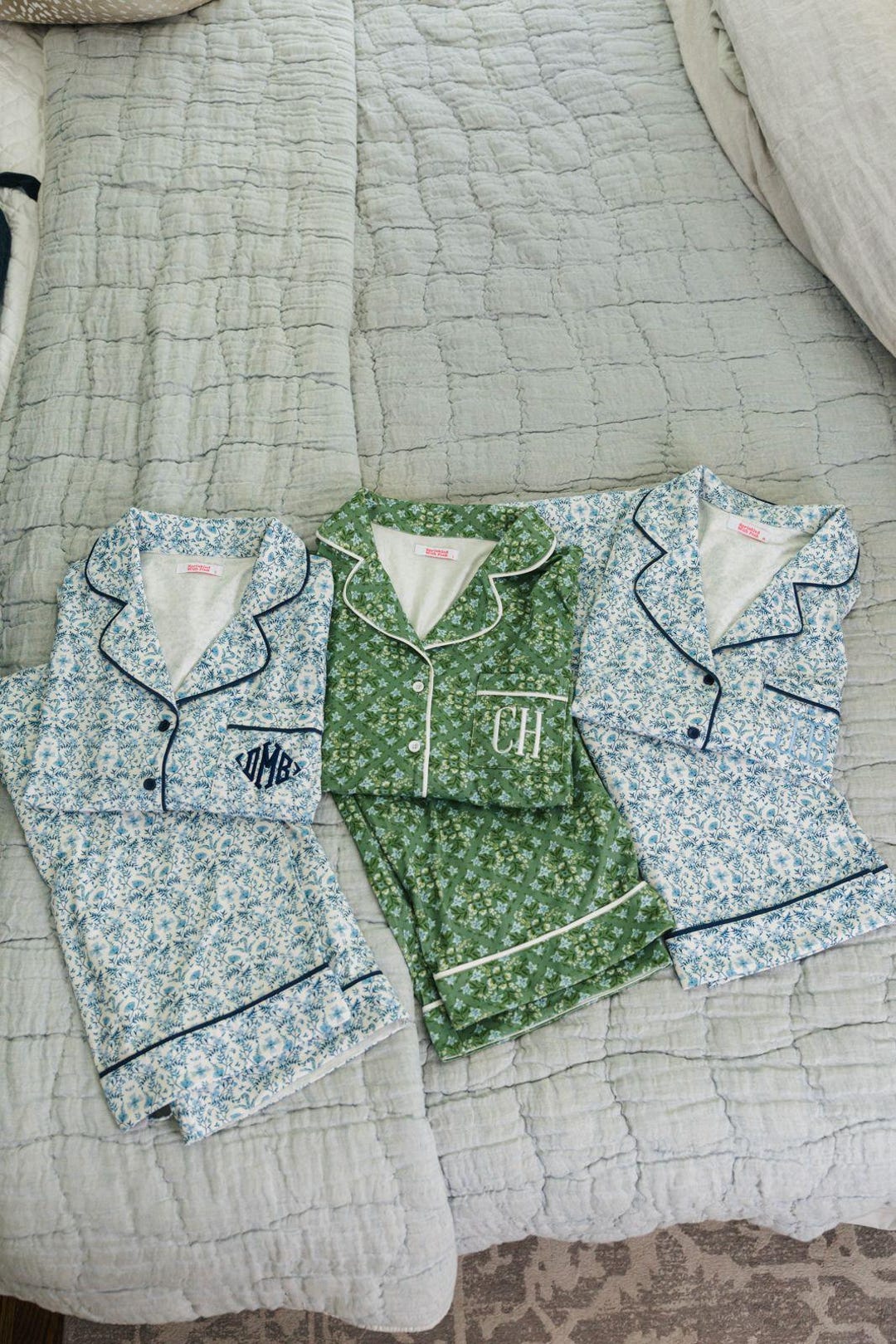 Monogram Pyjamas Monogrammed Pajamas // Bridesmaid Pajamas, Bridesmaid Pjs, Monogrammed ...