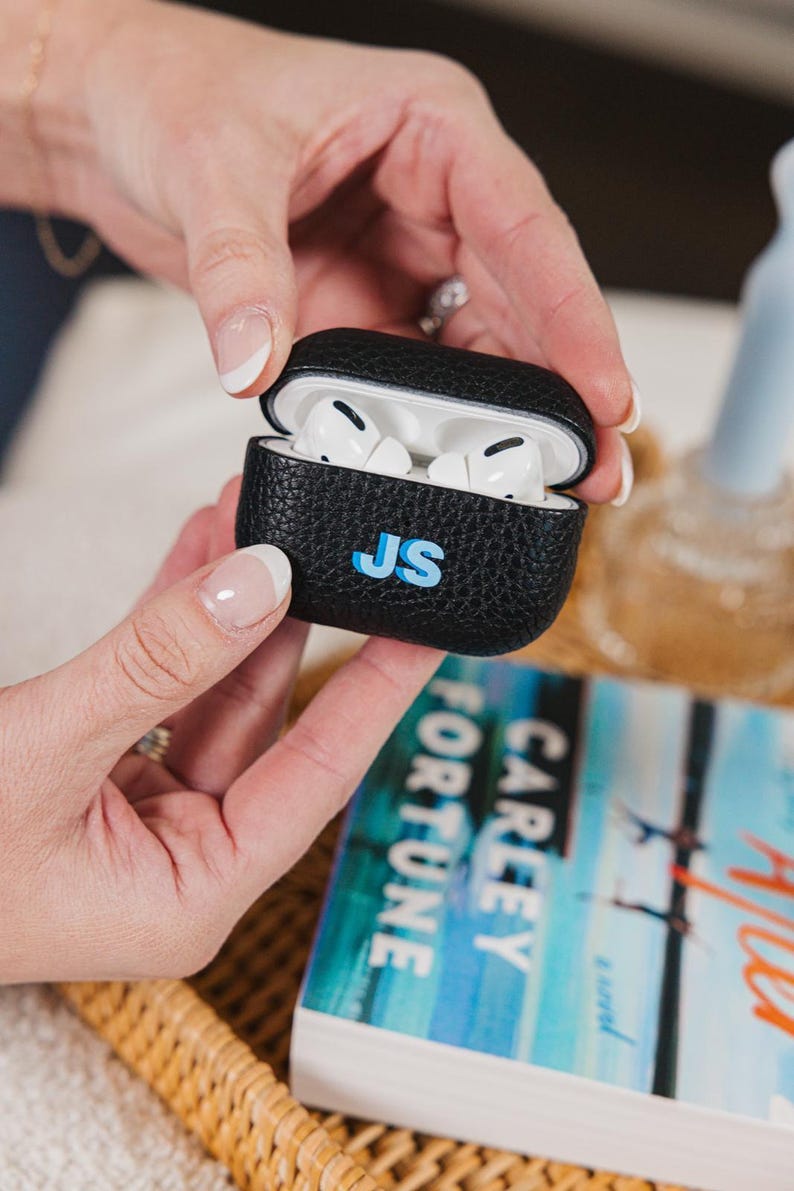 Sprinkled With Pink AirPods Pro Case - Thumbnail 3