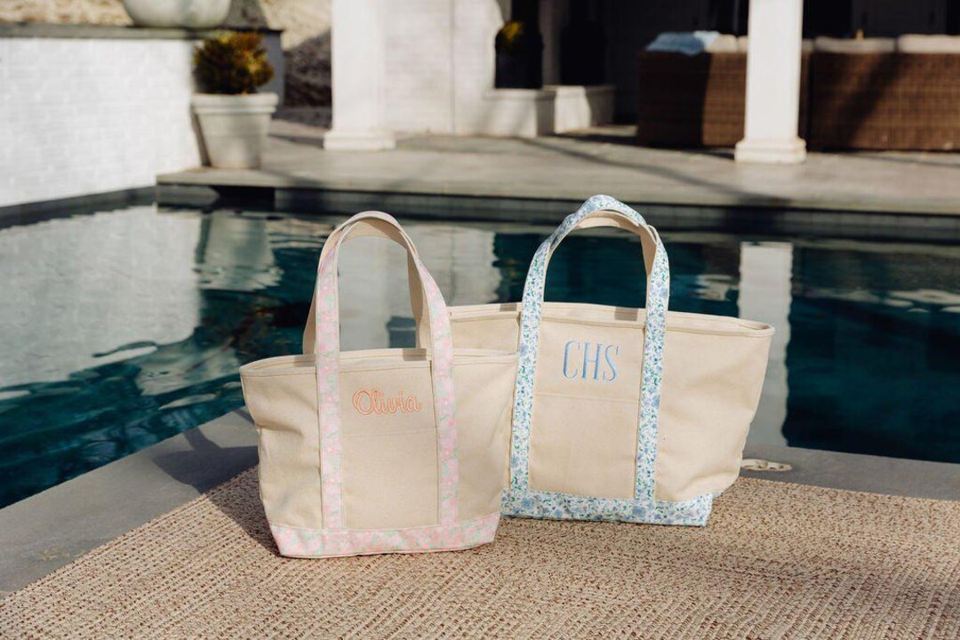 Floral Canvas Tote // Personalized Gift, Bridesmaid Tote, Custom Tote ...