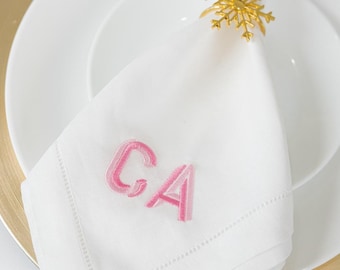 Besticktes Monogramm Dinner Servietten Set // Monogramm Serviette, Benutzerdefinierte Leinen Serviette, Hohlsaum Serviette, Geschenk für Sie
