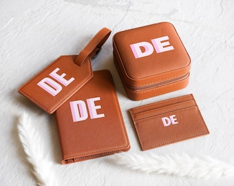 Shadow monogram bagagelabel//veganistisch lederen bagagelabel, huwelijkscadeau, monogram bagagelabel, aangepaste geschenken onder de 20, reiscadeau voor haar