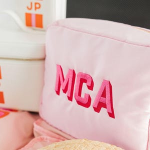 Bolsa de nylon extragrande bordada // Bolsa de maquiagem bordada, presentes para madrinhas, proposta de casamento, bolsa de cosméticos com nome personalizado, presentes para festa de casamento