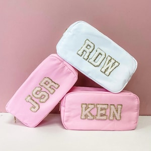 Nylon Pouch with Patches // Monogrammed Toiletry Bags, Personalized Cosmetic Bag, Makeup bag, Bag with Patch, Bridesmaid Gift, Gift for Kids