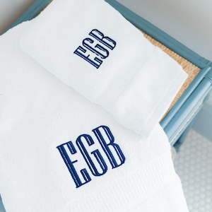 Embroidered Guest Towels // Bath and Hand Towel, Monogram Bath Towels, Custom Bathroom Towels, Monogrammed Towels, Embroidered Hand Towels