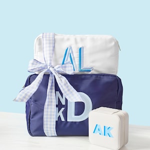 Bolsa grande de nylon bordada // Bolsa de maquiagem bordada Presentes para madrinhas Proposta Bolsa de cosméticos com nome personalizado Festa de casamento Presentes para madrinhas