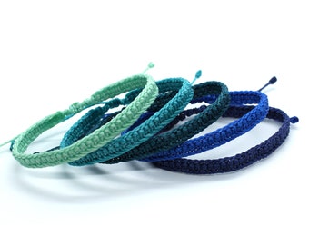 Pulsera azul surfera macrame, pulsera para chica hilo encerado, pulsera amistad mujer turquesa apilable, pulsera sencilla regalo novia