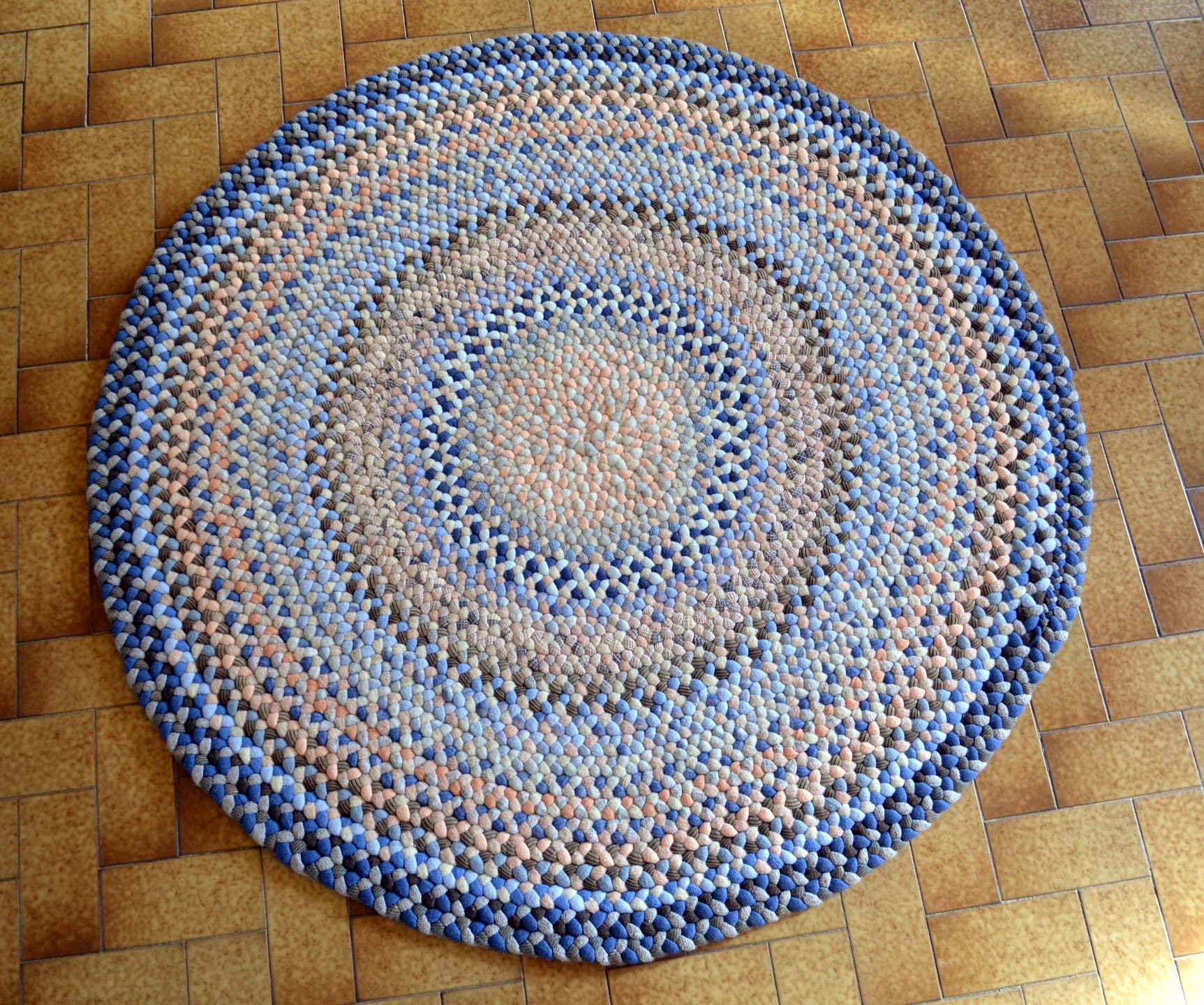 Round braided rug pastel colors 139 cm diameter round Etsy