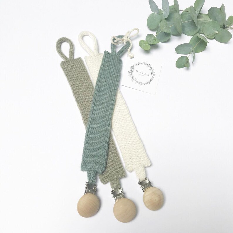KNITTED Dummy Pacifier Toy Clip Holder NO more lost dummies or Etsy