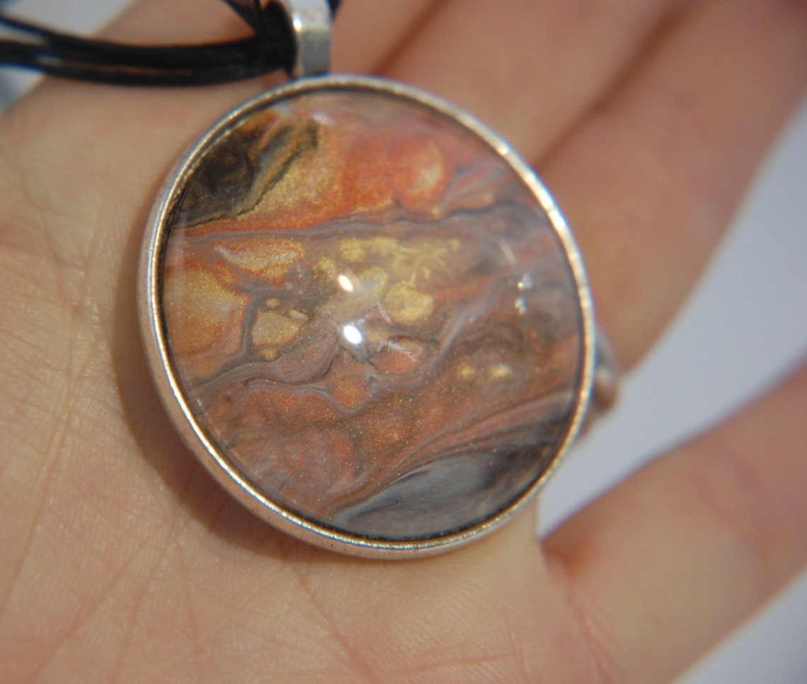 Pendentif chaîne marbré - France