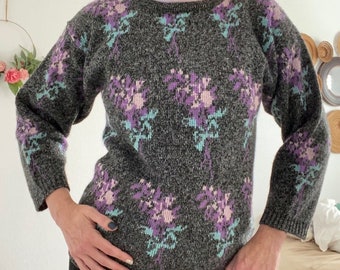 Vintage knit sweater charcoal with pastel floral M