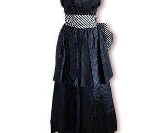 Vintage 1980s Gunne Sax formal prom dress strapless black white bow 3