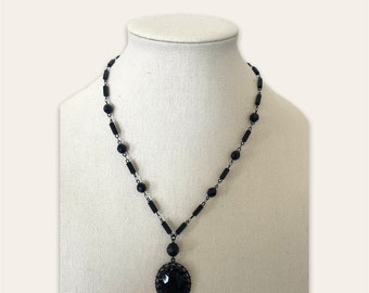 Vintage Victorian drop pendant necklace black gothic 11”