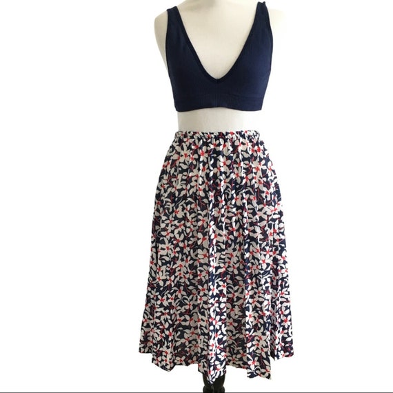 Vintage skirt pleated floral print midi skirt red… - image 1
