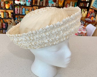 Stunning WHITE Cream Mod Fun Hat Bonnet Cap Mid Century 1960&#39;s Easter Bonnet Mr. Lewis
