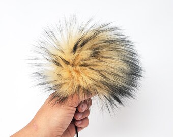 Faux Fur Pom Pom TAN