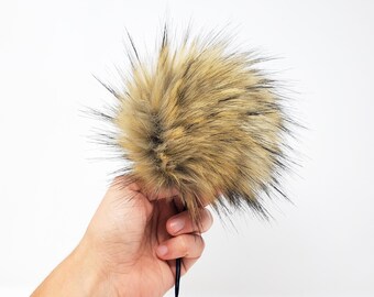 Faux Fur Pom Pom FAWN