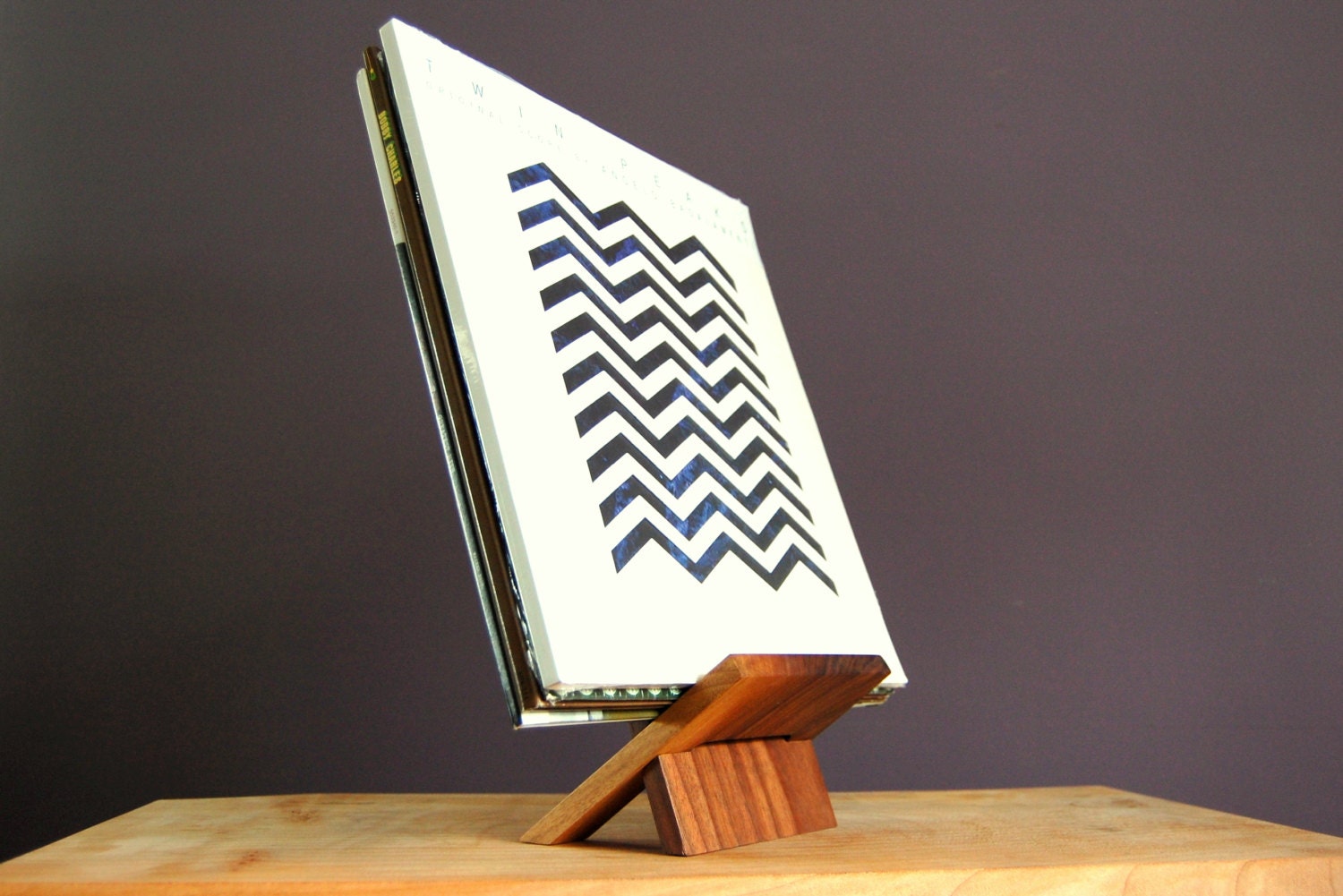 Prachtige LP-houder 1-5 lp - Platenstandaard - Vinyl houder - Bijenwasafwerking - Afspelen en weergeven