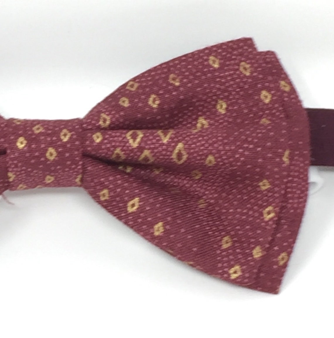 burgundy bow tie outfit