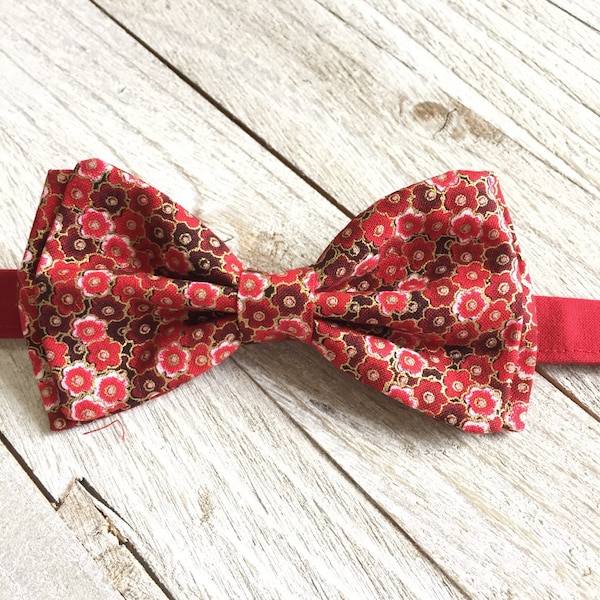 Maroon Gold Bow Tie, Red Gold Christmas Bow Tie, Red Gold Bow Tie, Red Floral Bow Tie, Bowtie, Boys Bow Tie, Clip-on Bow, Pocket Square