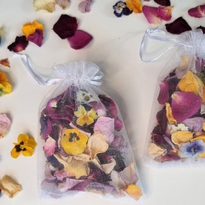 10 Wedding Confetti Organza Bags & Mix Dried Rose Petals and Pansies. Biodegradable Confetti. smelled wonderful