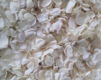 Freeze-Dried Fragrant Petals. Ivory color. 1 liter = 5 cups. Lovely for wedding decoration.