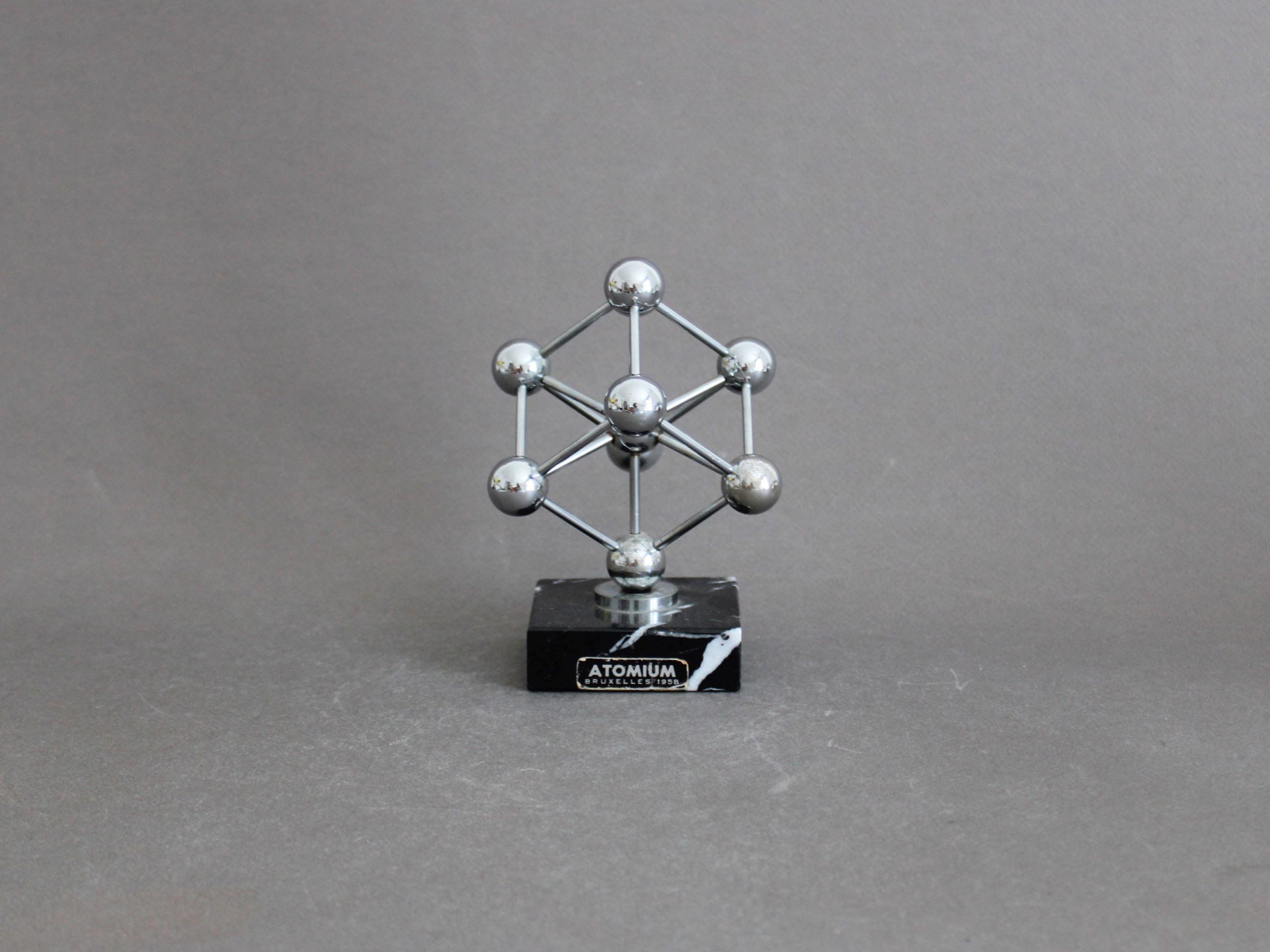 Atomium sculpture - Etsy 日本