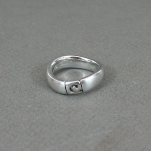 Rationalisatie bubbel Makkelijk te begrijpen Vintage 1980s PIERRE CARDIN Ring With Logo Pattern Sterling - Etsy Rationalisatie bubbel Makkelijk te begrijpen Vintage 1980s PIERRE CARDIN Ring With Logo Pattern Sterling - Etsy