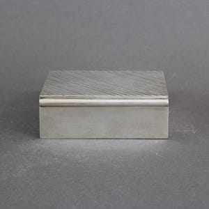 Scatola con cerniera placcata in argento vintage anni '60, humidor per sigarette, arredamento moderno di metà secolo