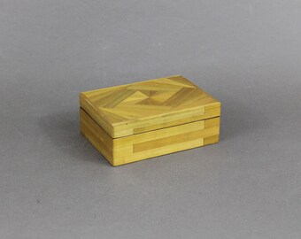 French Art Deco small straw marquetry box, Antique 1930s, Old decorative lidded box
