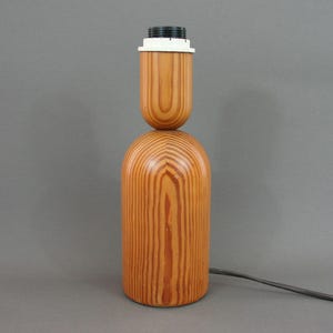 Vintage 1970s DOMUS table lamp base, Blond wood decor