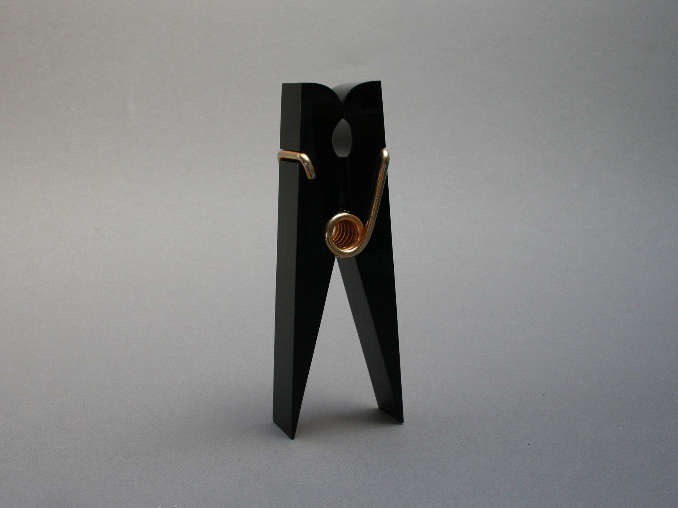 Presse Papier Pince à Linge Design, Vintage Années 70, Plexiglass Noir, Décoration de Bureau