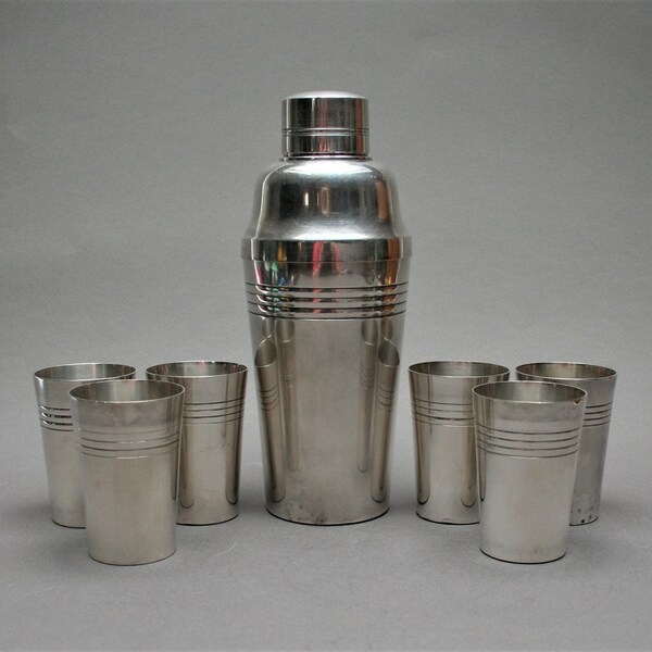 RESERVED --- French Art Deco LANCEL PARIS shaker & cups set, Vintage 1930s, Antique silver plated metal cocktail bar accessories