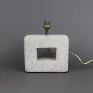 Vintage 1960er Jahre Lampensockel aus Stein, Skulpturale Beleuchtung, Südfrankreich handgefertigt