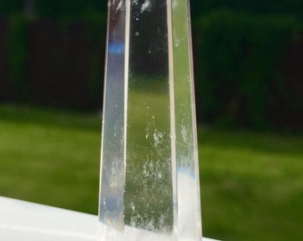 Tour de baguette naturelle de point de cristal de quartz