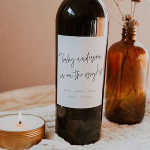Ellia | Modèle d’étiquettes de vin d’annonce de bébé, Vin cadeau d’annonce de grossesse, Annonce de grossesse personnalisée, Téléchargement instantané