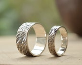 Black Sterling silver 2 rings set, Organic textured bands, 4mm and 8mm Rings for Couple, Viking wedding hand hammered,Alternative Engagement
