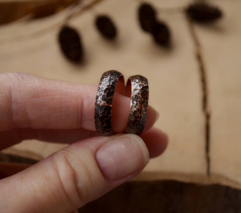 Bohostyle Engagement bands Nordic rings Rustic copper black Hammered textured ornament Pagan promise ceremony Viking wedding rings set