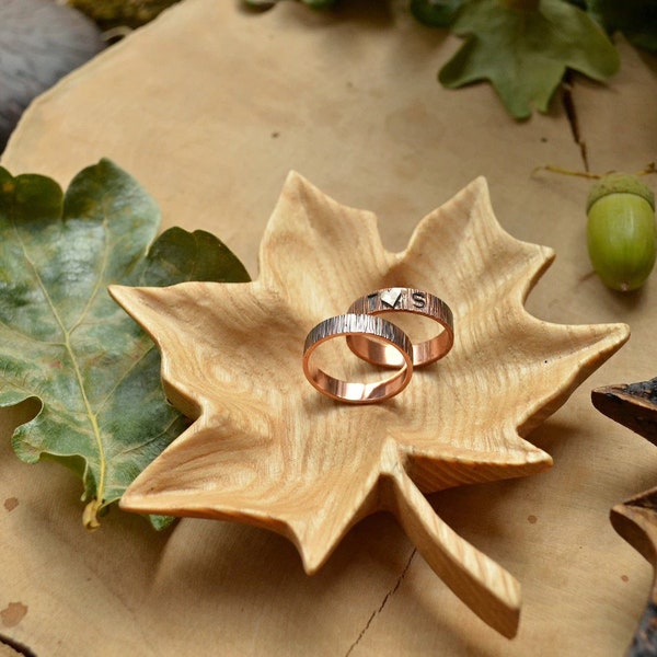 Canadian Maple leaf wooden plate, Viking style wedding handcarved bowl for rings, Loft bedroom Decorative trinkets holder, Rustic Wedding