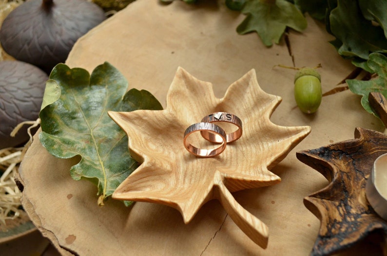 Canadian Maple leaf wooden plate, Viking style wedding handcarved bowl for rings, Loft bedroom Decorative trinkets holder, Rustic Wedding canadian maple