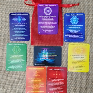 50 ensembles - Vente en gros de 7 cartes d’affirmation de chakra avec mantra quotidien au dos + carte physique et émotionnelle