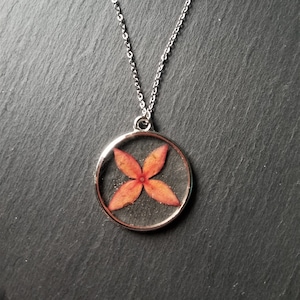 Botanical Necklace, Real, Pressed, Flower, Circle, Clear, Pendant, Silver, Resin, Gift, Accessory, One of a kind Present - Jewellery