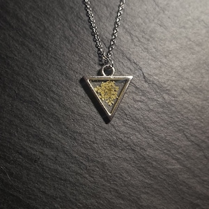Botanical Necklace, Resin, Pressed, Dried, Nature Lover, Real, Plant, Triangle, Stainless Steel, Clear, Pendant, One of a kind, Jewellery