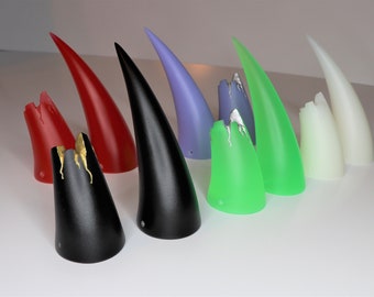 Broken Large Oni Ogre Demon horns