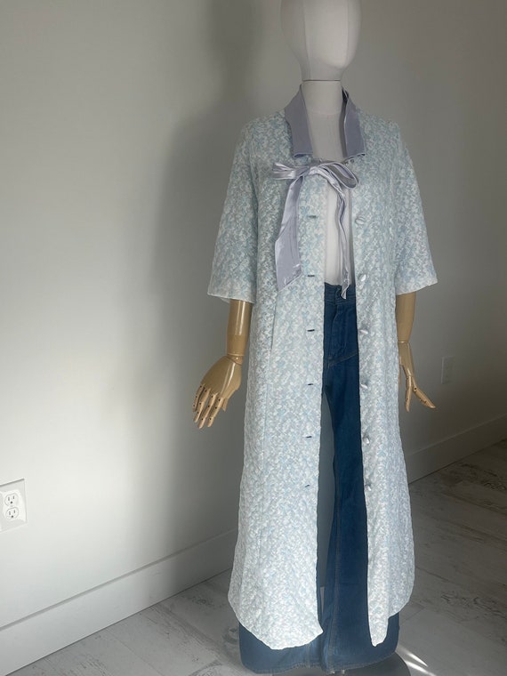 50s Lace House Coat 1950s Pale Blue Button Up Dus… - image 1