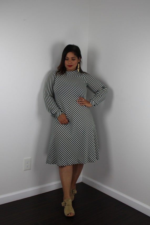 70s Mod A-Line Stripe Dress Long Sleeve Green Stri