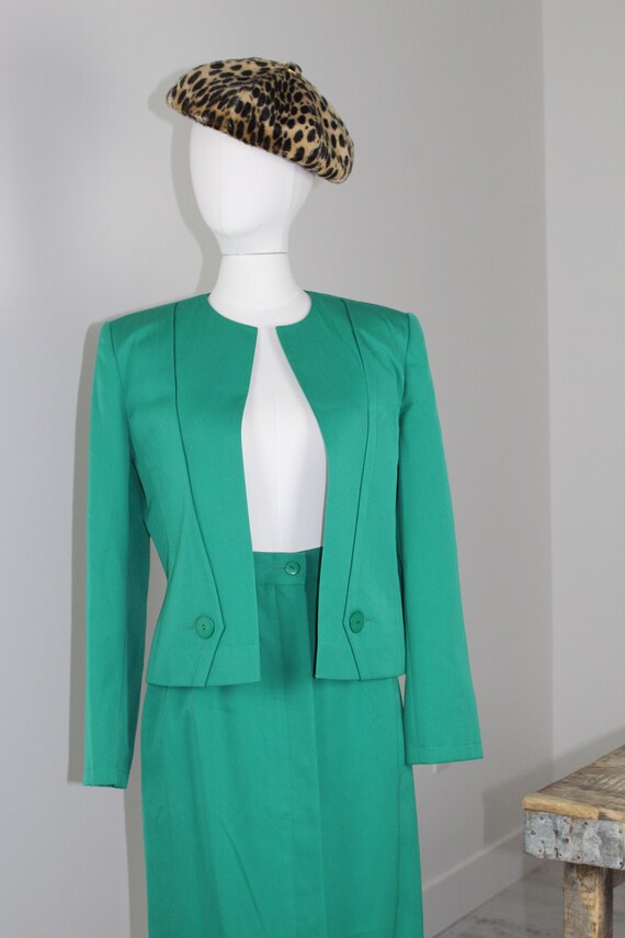 Vintage LOUIS FERAUD Vibrant Green Jacket and Skirt S… - Gem