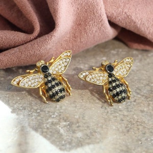 Minimalist Bee Earrings, Bumblebee Earrings, Earrings, Bee Jewelry,  ,   Honeybee Earrings, Animal Jewelry, Gift for Her Mom