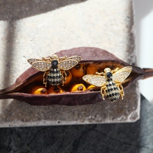 Etsy 2024 bee jewelry