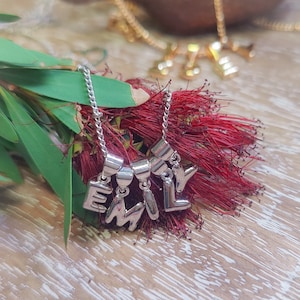 Collar con nombre y globo de burbujas, collar personalizado con letras doradas en 3D, collar personalizado con letras plateadas hinchadas