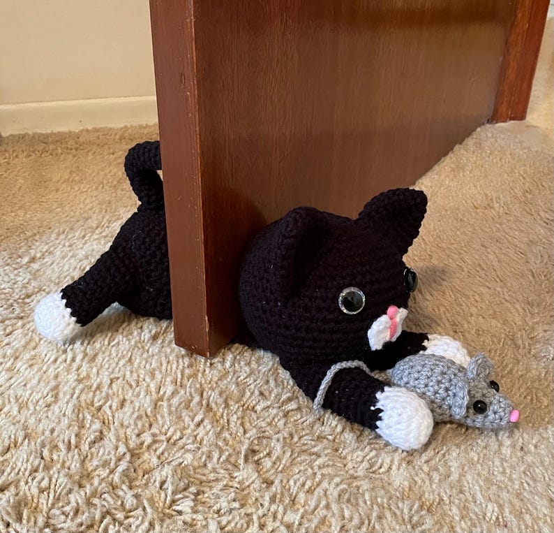 Crochet Kitty Door Stopper Pattern (PDF) image 9